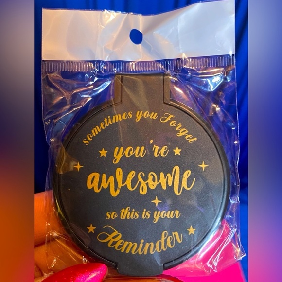 Beauty Compact Mirror: ‘Sometimes You Forget You’re Awesome…’ Decor - Picture 1 of 2